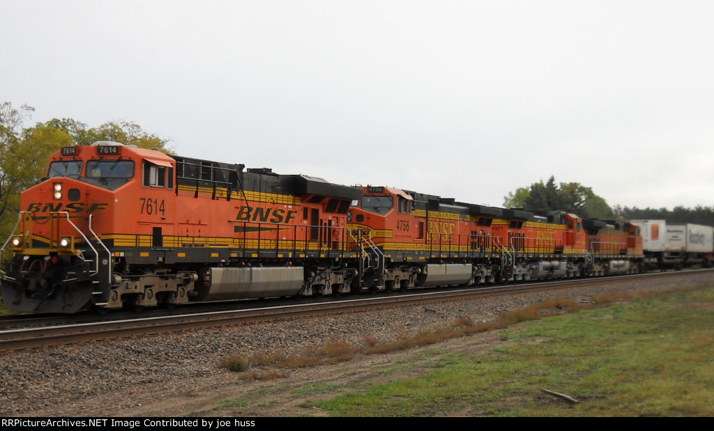 BNSF 7614 West